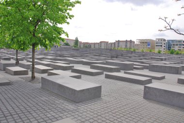 23 Mayıs 2010 'da Berlin Almanya' da Avrupa 'da Öldürülen Yahudilerin Anıtı. Dünya Savaşı 'nın sona ermesinden 60 yıl sonra, 10 Mayıs 2005' te açıldı..