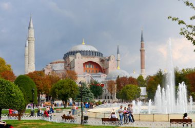İSTANBUL SEPT. 30 Eylül 2013 'te İstanbul, Türkiye' de Ayasofya 'da. Ayasofya eski bir Ortodoks ataerkil bazilikası, sonra cami, şimdi de müze.