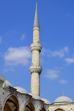 İSTANBUL TURKEY Ekim 04: Sultan Ahmed Camii, Ekim 04, 2013, İstanbul, Türkiye. Sultan Ahmed Camii (Mavi Cami) İstanbul 'un en popüler turizm beldeleri üzerine.