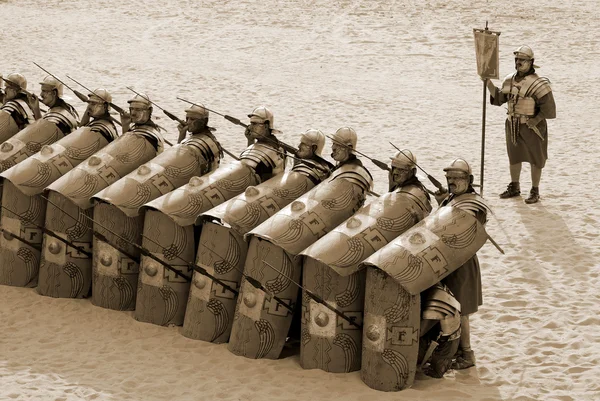 Kasım 2009 Ürdünlü Erkekler Ürdün Başkenti Jerash Bir Roma Ordusunun — Stok fotoğraf