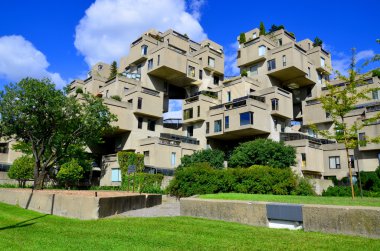 Montreal-SEPT. 08: 67. habitat manzarası 8 Eylül 2013 Montreal, Quebec, CA. 67 numaralı yaşam alanı, Montreal ve Kanada 'nın en tanınmış ve önemli binalarından biri olarak kabul edilir.