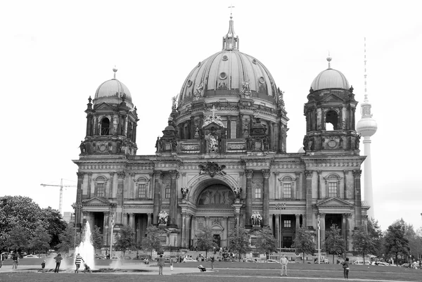 4月9日 柏林大教堂 Berliner Dom 于2009年4月9日坐落在柏林密特镇的博物馆岛上 目前的大楼于1905年竣工 — 图库照片