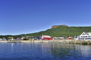 Kanada 'da deniz kıyısındaki köy