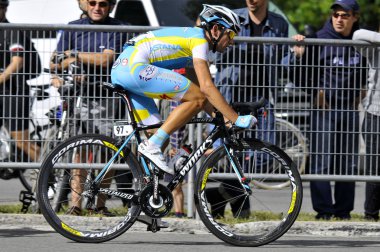 MONTREAL, CANADA-SEPTEMBER 09: 2012 UCI Bisiklet Takvimi 'nde bir grup bisikletçi eylem halinde; 2012 Grand Prix Bisiklet Listesi de Montreal, 9 Eylül 2012 Montreal, Montreal, Mount Royal tırmanışı