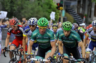 MONTREAL, CANADA-SEPTEMBER 09: 2012 UCI Bisiklet Takvimi 'nde bir grup bisikletçi eylem halinde; 2012 Grand Prix Bisiklet Listesi de Montreal, 9 Eylül 2012 Montreal, Montreal, Mount Royal tırmanışı