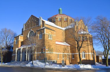 Westmount Yedinci Gün Adventist Kilisesi 462 'den fazla kayıtlı üyesiyle Montreal' deki en eski ve en büyük Adventist kilisesidir. Montreal, Quebec, Kanada