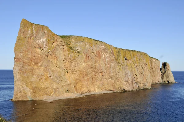 Perce Rock French Rocher Perce Perforato Roccia Una Enorme Formazione — Foto Stock
