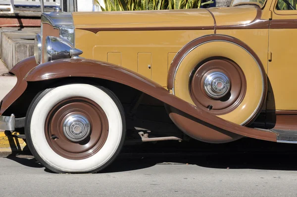 Old Classic Car Street — Stock Photo, Image