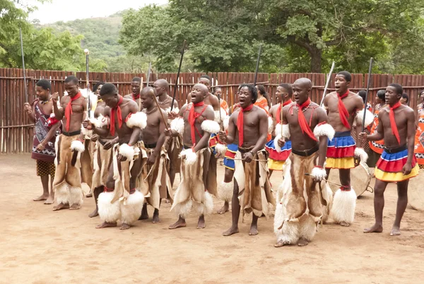 Manzini Suazilandia Noviembre Jóvenes Identificados Visten Ropa Danza Tradicional Durante — Foto de Stock
