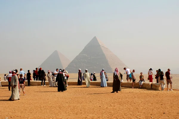 Cairo Nov Visitor Front Great Pyramid Nov 2000 Number Tourists — ストック写真