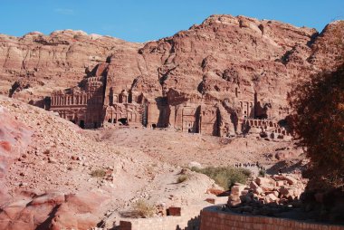 Petra, Ürdün 'ün rock şehri, tapınaklar, mezarlar, tiyatrolar ve diğer binalar. UNESCO dünya mirası bölgesi ve Dünya 'nın Yeni 7 Harikasından biri.
