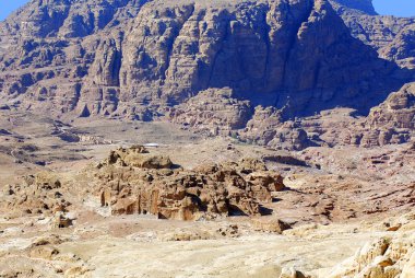 Güneşli bir günde güzel çöl manzarası