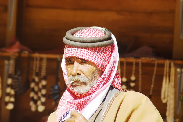 Velho Homem Trajes Arabes Tradicionais — Fotografia de Stock