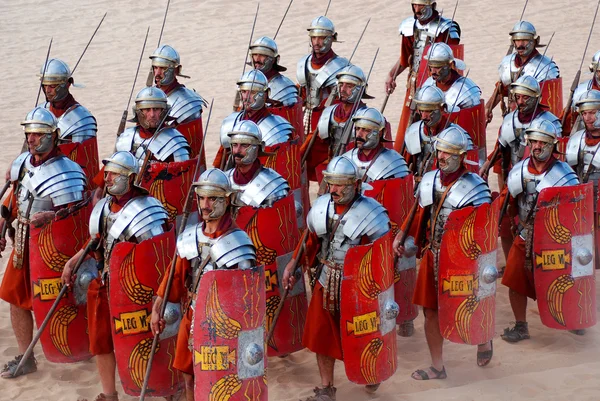 Kasım 2009 Ürdünlü Erkekler Ürdün Başkenti Jerash Bir Roma Ordusunun — Stok fotoğraf