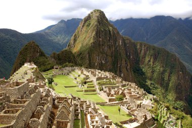Machu Picchu, Peru bir tarihsel kutsal 1981 yılında ve 1983 yılında Unesco Dünya Mirası. Bir yeni dünyanın yedi harikası