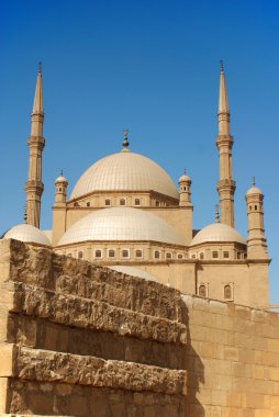 Giza, Mısır 11: 15: Muhammed Ali Paşa Camii veya Alabaster Camii, Mısır 'daki Selahaddin Kalesi' nde 1830-1848 yılları arasında Muhammed Ali Paşa tarafından yaptırılan bir Osmanlı camii.
