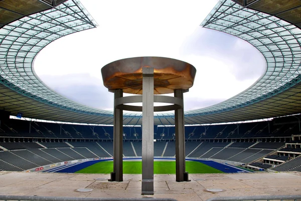 Berlijn Duitsland Mei Het Olympia Stadion Van Berlijn Olympische Ketel — Stockfoto