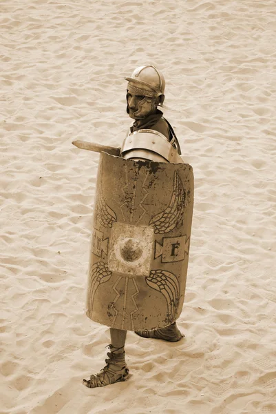 Jerash Νοεμβρίου Ιορδανός Άνδρας Ντύνεται Ρωμαίος Στρατιώτης Κατά Διάρκεια Αναπαράστασης — Φωτογραφία Αρχείου