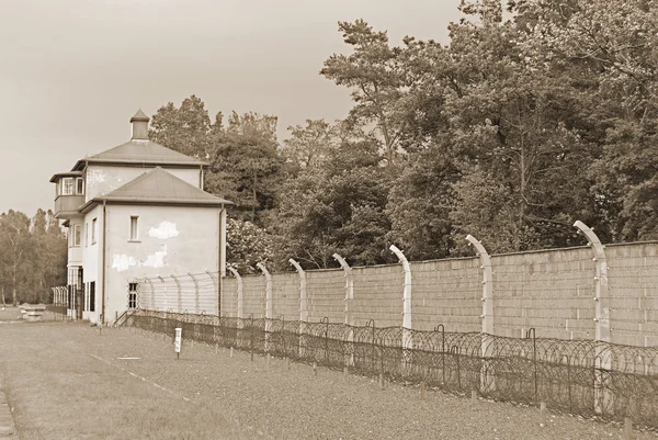 萨克森豪森 Sachsenhausen 或萨克森豪森奥兰堡 Sachsenhausen Oranienburg 是德国奥兰堡的一个纳粹集中营 从1936年到1945年5月第三帝国末期主要用于关押政治犯 — 图库照片