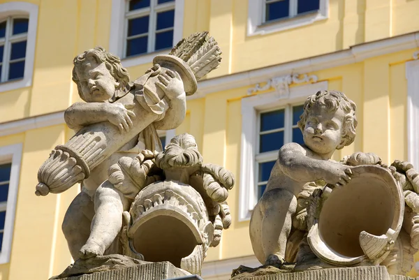 Oude Sculptuur Buurt Van Historisch Gebouw — Stockfoto