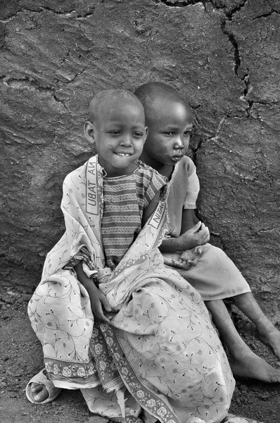 Amboseli Kenya Październik Młode Niezidentyfikowane Afrykańskie Dzieci Plemienia Masajów Mieszkające — Zdjęcie stockowe