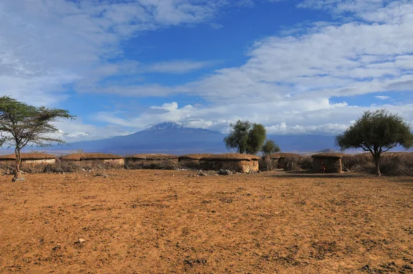 Masai Village Tanzania Many Maasai Tribes Throughout Tanzania Kenya Welcome — Stock Photo, Image