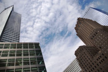 NEW YORK - 15 Mayıs 2009 'da New York, New York' ta inşa halindeki Dünya Ticaret Merkezi. 1. Dünya Ticaret Merkezi, daha basitçe 1. Dünya Ticaret Merkezi, ve eskiden Özgürlük Kulesi olarak bilinen.