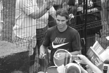 Raphael Nadal eğitim sahasında 