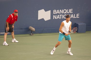 Montreal - Ağustos 5:Raphael Nadal Montreal, Kanada'da Montreal Rogers Cup 5 Ağustos 2011 tarihinde, eğitim sahasında. İspanyol profesyonel tenis oyuncusu ve eski bir dünya No 1 Rafael 