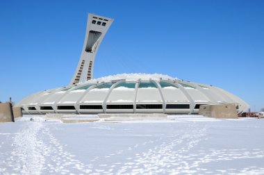 Montreal olimpik Stadyumu ve Kulesi 