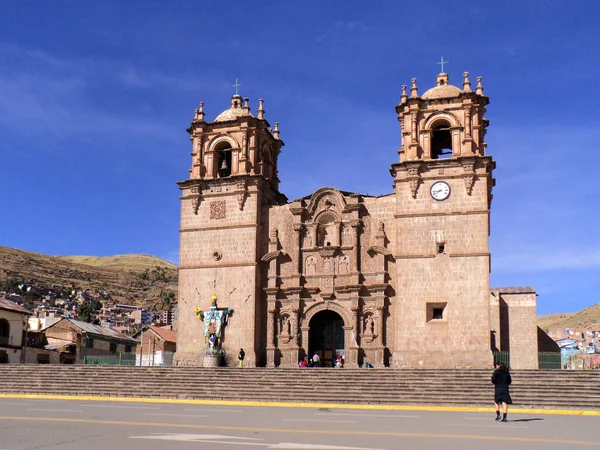 Puno Peru 11月28日 巴塞利卡主教座堂 西班牙语 Cathedral Baselica San Carlos Borromeo — 图库照片