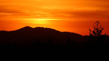 Peru 'nun Ariquipa yakınlarındaki Peru çölünde gün batımı