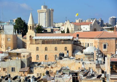 JERUSALEM - 28 10 16: Kuş bakışı Kudüs Judaean Dağları 'nda bir platoda yer alan bir şehirdir. Dünyanın en eski şehirlerinden biri olan Kudüs 'e 