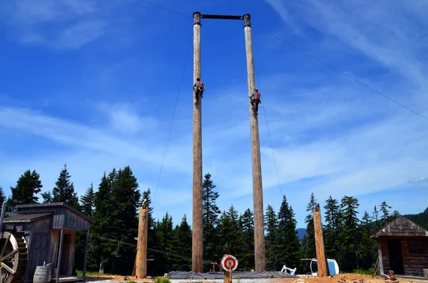 Vancouver Canada Czerwiec 2015 Wspinaczka Grouse Mountain Lumberjack Prezentuje Ekipę — Zdjęcie stockowe