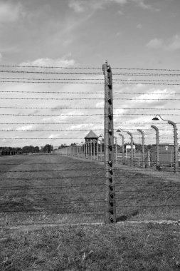 AUSCHWitz BIRKENAU POLAND - 09: 17: Auschwitz I toplama kampı çitleri, Polonya 'da Üçüncü Reich tarafından kurulan ve yönetilen bir Alman Nazi toplama kampı ve imha kampları ağı idi..