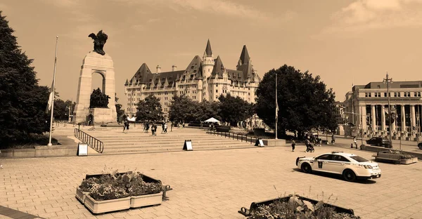 Ottawa Ontario Canada 2021 Ulusal Savaş Anıtı Konfederasyon Meydanı Nda — Stok fotoğraf