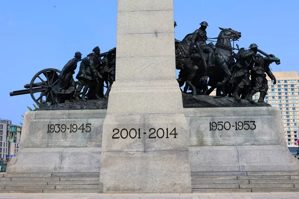 Ottawa Ontario Canada 2021 National War Memorial Tall Granite Cenotaph — 图库照片