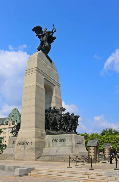 Ottawa Ontario Canada 2021 National War Memorial Tall Granite Cenotaph — Stock Photo, Image