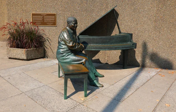 Ottawa Ontario Canada 2021 Bronze Statue Canadian Jazz Pianist Oscar — Stock Photo, Image