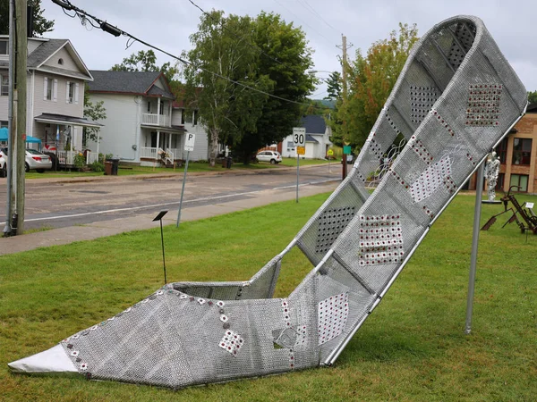 Montebello Quebec Canada 2021 Metallic Sculpture High Heel Shoe — Stock Photo, Image