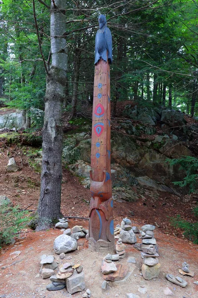 Montebello Quebec Canada 2021 Totem Cree Nation Nehinaw Nehiyaw Etc — Foto de Stock
