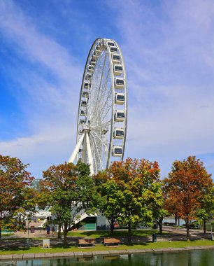 MONTREAL CANADA - 05: 20: La Grande Roue de Montreal Kanada 'nın en yüksek dönme dolap size şehri ve çevresini 60 metre havadan görme imkanı verir.