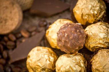 Dekorasyonu ile İtalyan çikolata tatlılar