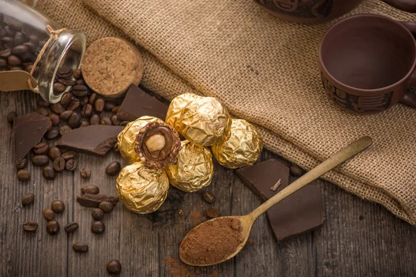 Italské čokoládové bonbony s dekorace Stock Obrázky