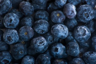 Sabah masada üzerinde sulu ve taze yaban mersini
