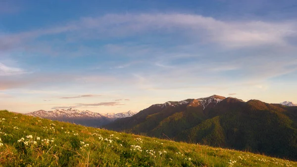 Valle Montagna Durante Alba Bellissimo Paesaggio Naturale Adygea Fai Fai — Foto Stock