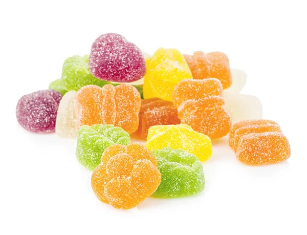 Kleurrijke jelly snoepjes close-up geïsoleerd op witte achtergrond. — Stockfoto
