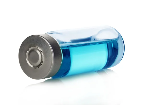 Vial médico con solución de medicamento azul . —  Fotos de Stock