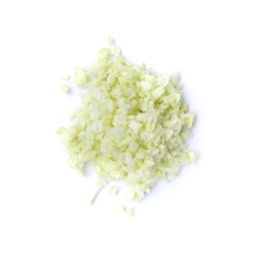 Beyaz arkaplanda izole edilmiş doğranmış yeşil lahana resmi