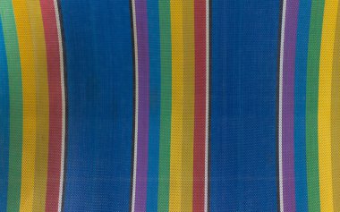 Gökkuşağı doku üzerine yağlıboya